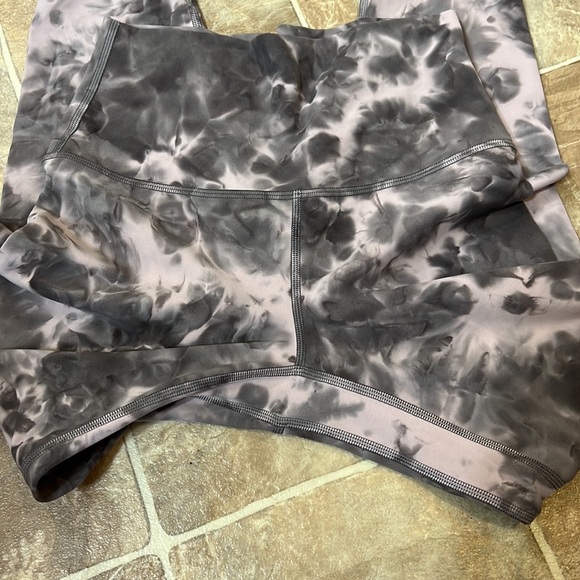 Lululemon align leggings 23”inseam NWOT - Picture 5 of 7